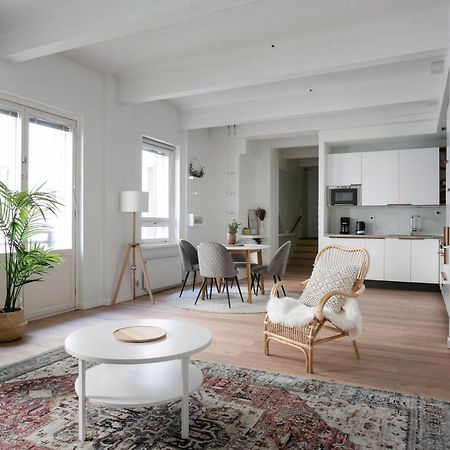 2Ndhomes Loft Apartment With Spa & Balcony By The White Church Хельсинки Экстерьер фото
