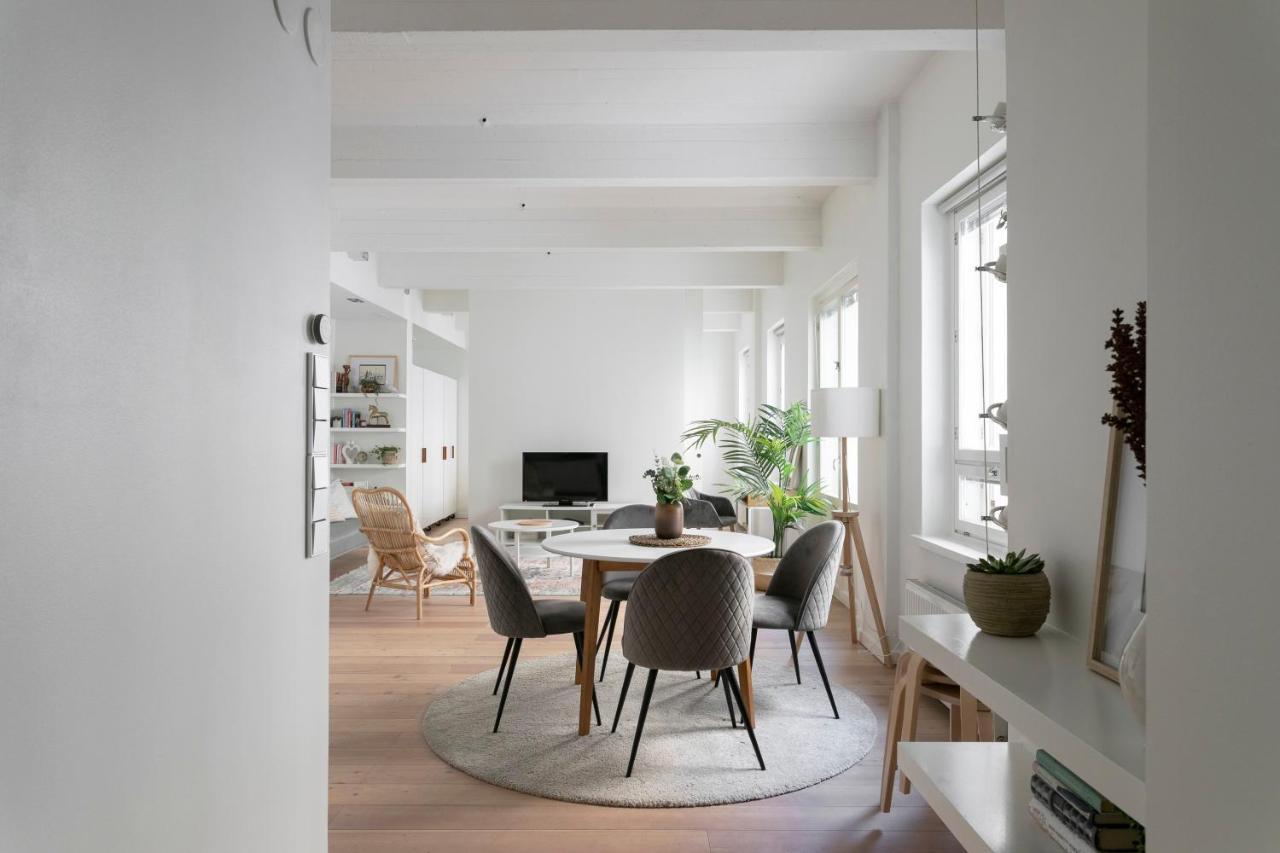 2Ndhomes Loft Apartment With Spa & Balcony By The White Church Хельсинки Экстерьер фото